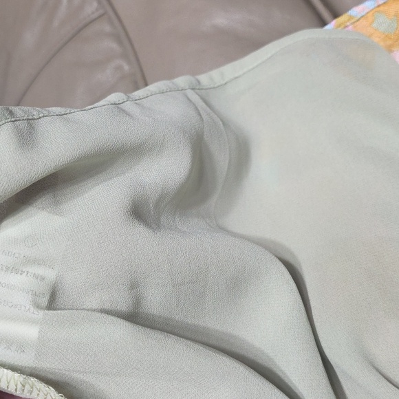 NWT Buddy Love Women's Dress Pastel Floral Brocadish Ruffly Plunging Party Sz M - Picture 14 of 15